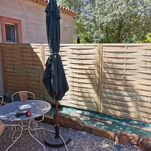 Appartement De Charme En Provence, Piscine Et Jacuzzi Partages, Le Luc